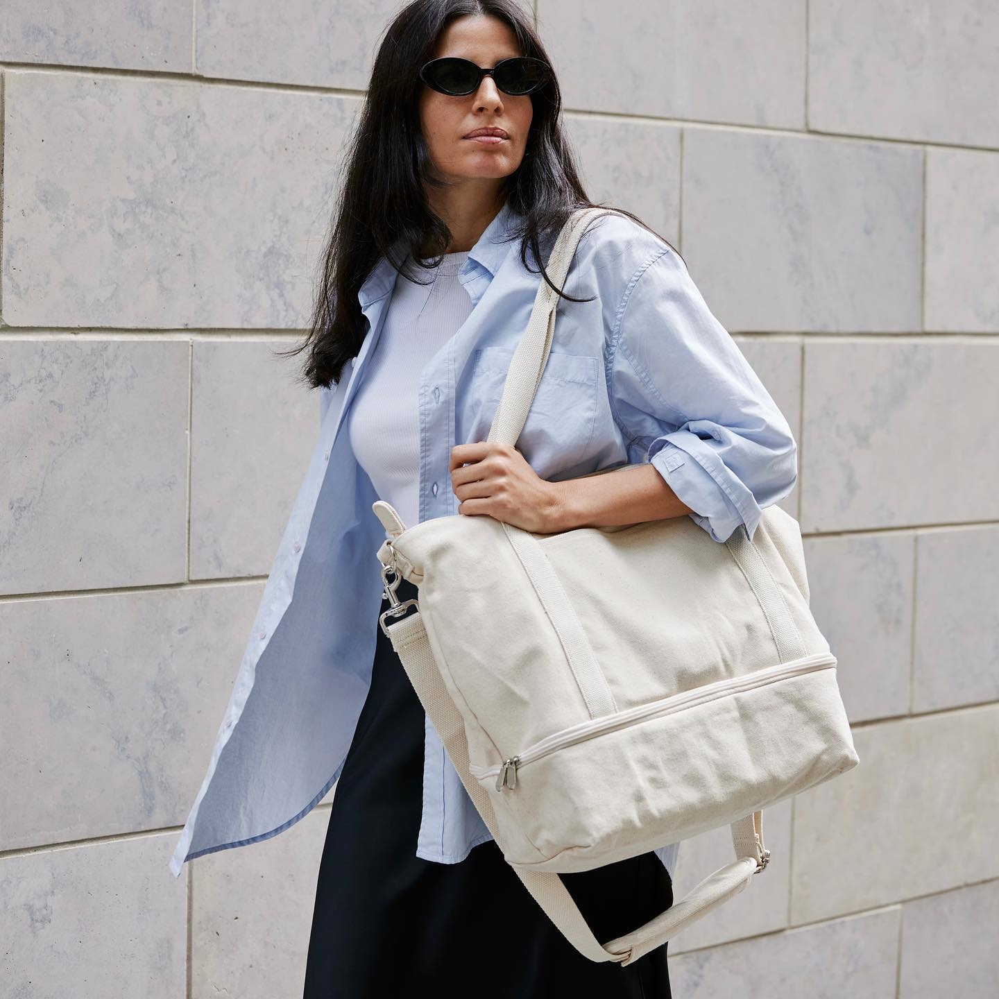 Photo from loandsons with the caption Every day errands >> gym sessions >> work >> travel. With an effortless style and lots of great features, Catalina Deluxe Tote pairs well with any of your tote bag needs.
