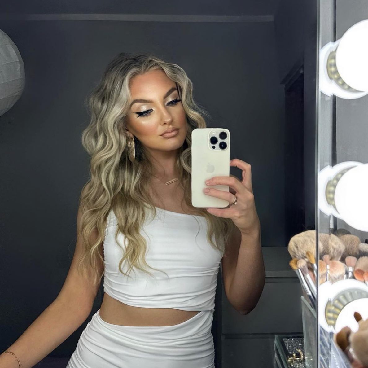 Photo from rapunzelofsweden with the caption Let’s take a moment to appreciate this gorgeous hair @muakristiinas is looking amazing in her hairband!😍
Color M7.3/10.8
#hairband #hair #hairgoals #hairstyles #hairideas #hairart #hairlove #look #inspiration #hairinspiration