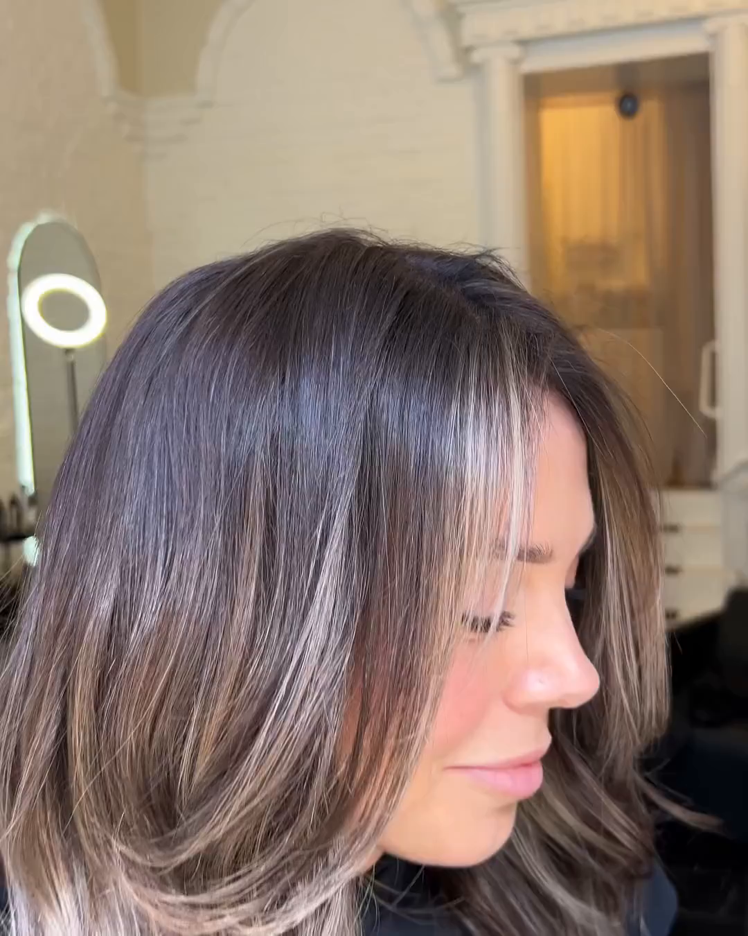 Video #18 from hairbynikkiii with the caption: Rich brunette for my doll netameholli 🤎
SWIPE➡️
Clip-on extensions from rapunzelofsweden were dyed to match her new shade